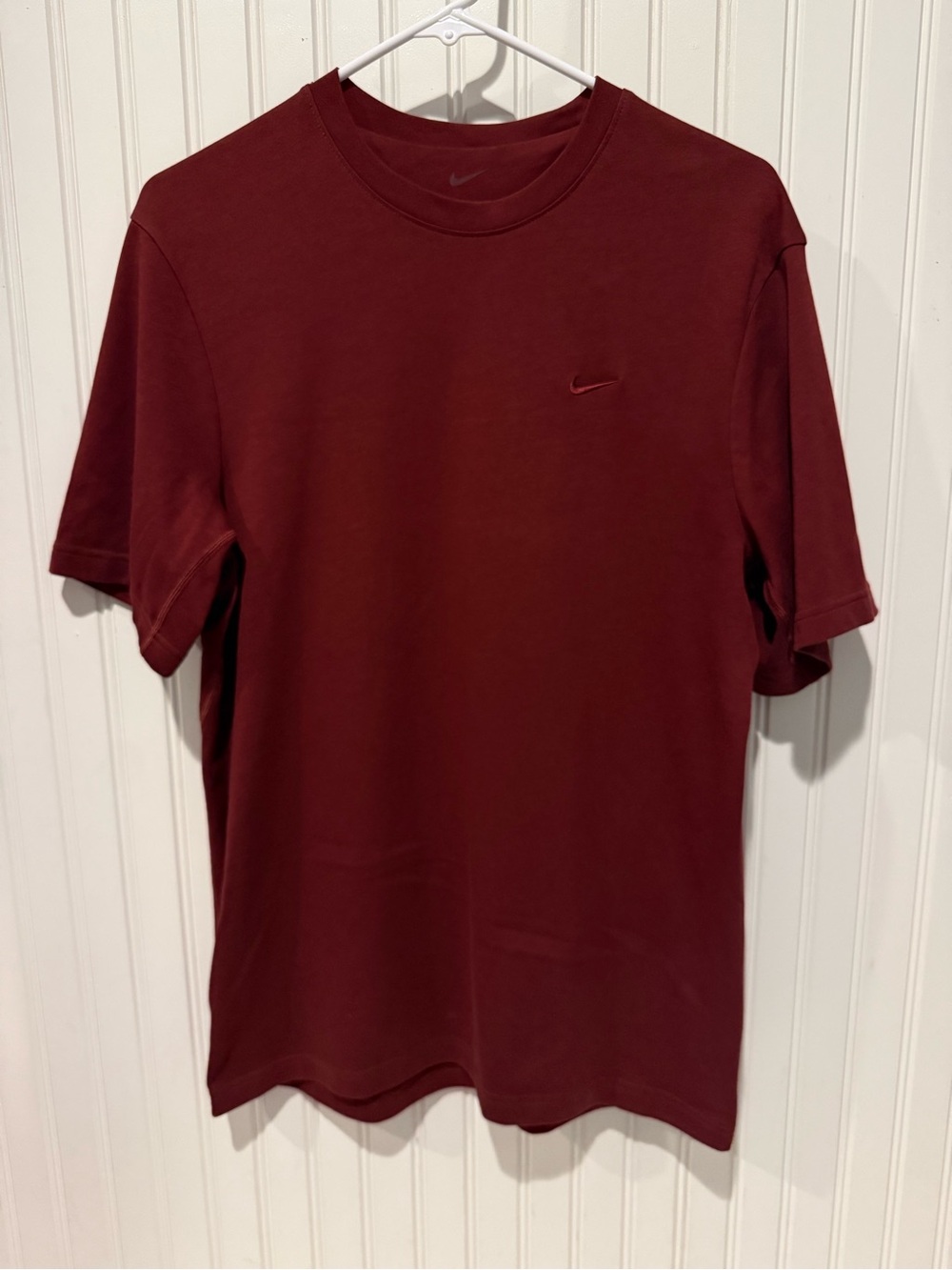 Nike Men's Dri-FIT Primary Training T-Shirt - Burgundy